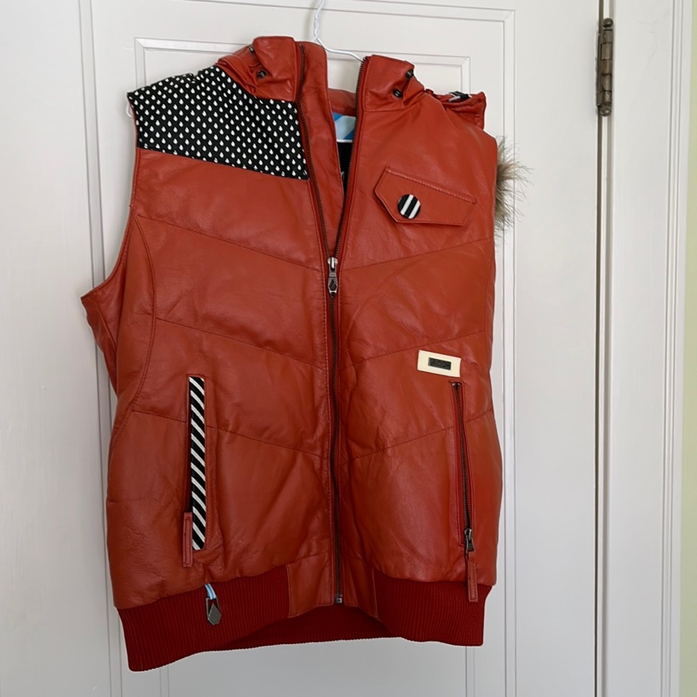 Volcom Leather bomber ski vest- perfect condition!!